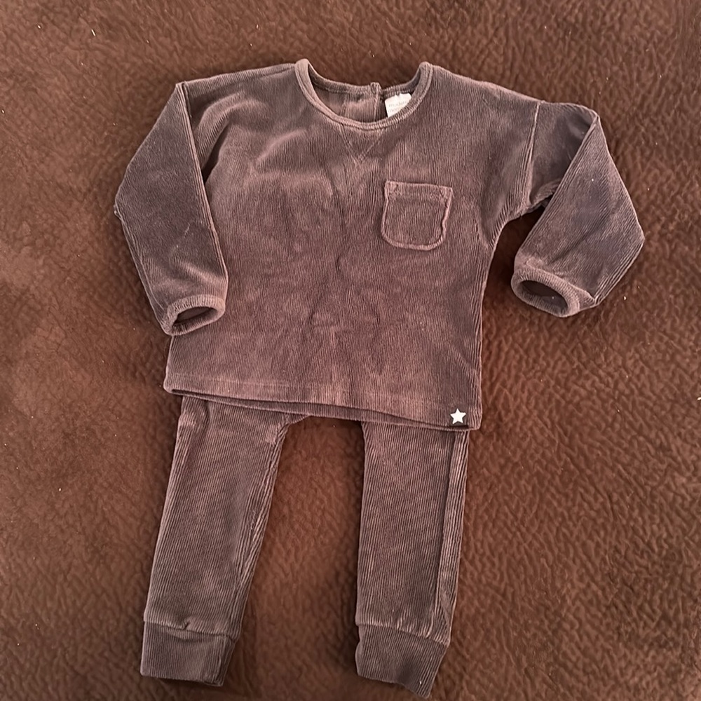 Super soft jogging set. 18 months